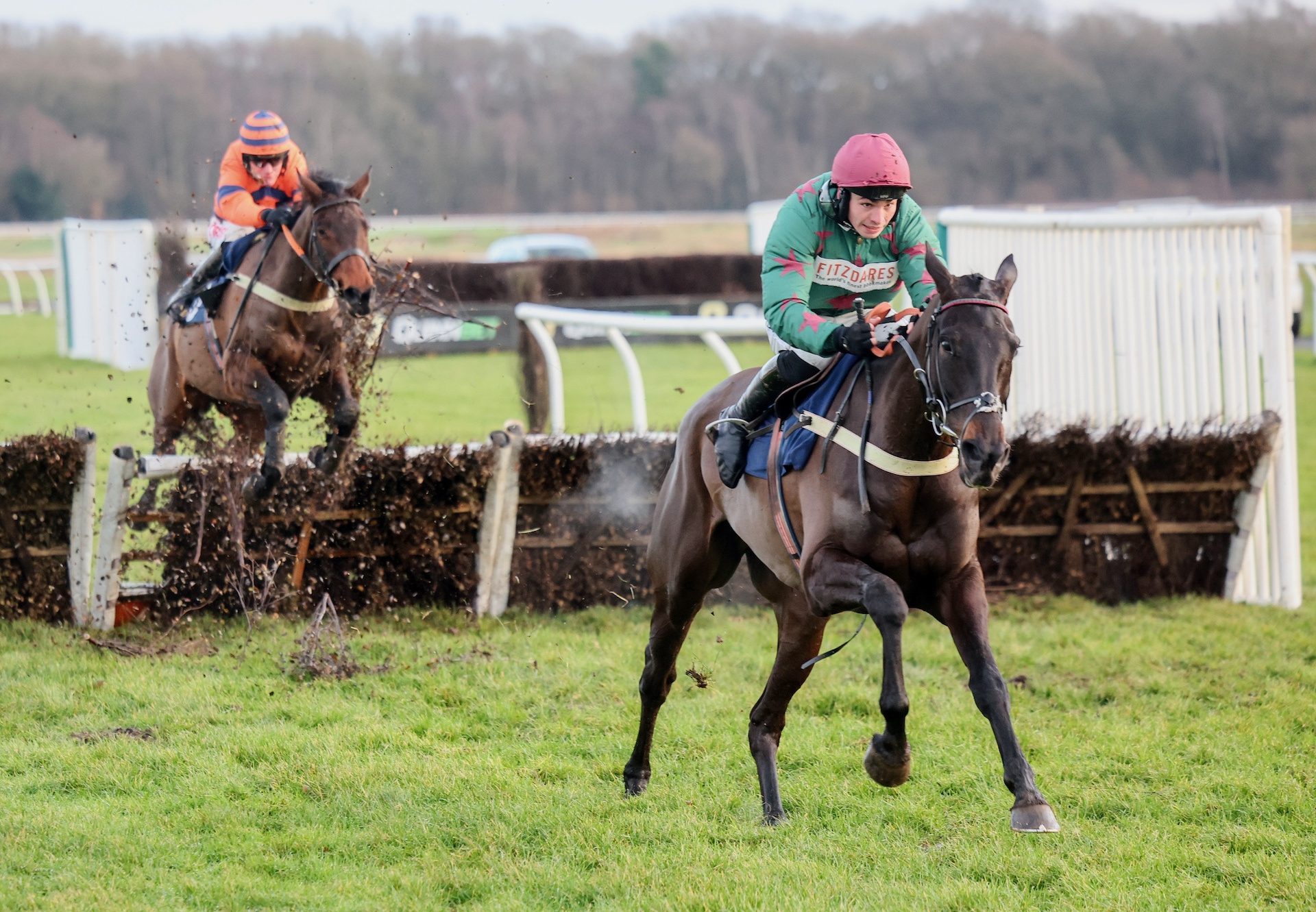 Handstands (Getaway) Wins At Wincanton