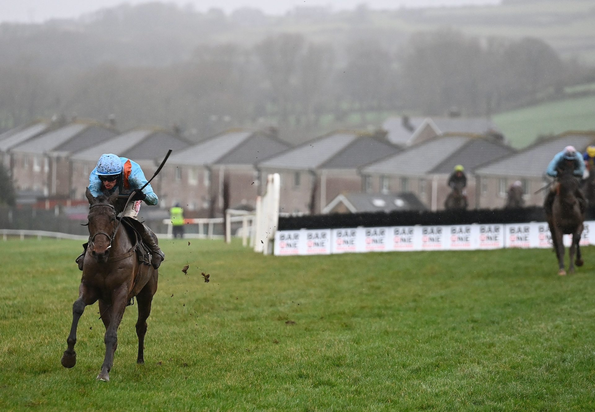 Stoke The Fire (Vadamos) Wins The Maiden Hurdle At Tramore