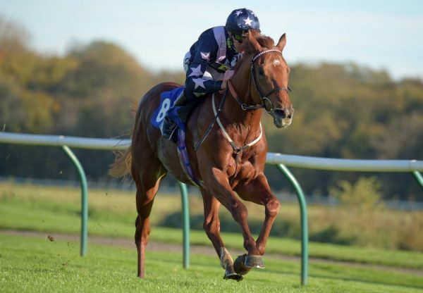 My Lord And Master (Mastercraftsman) winning at Nottingham