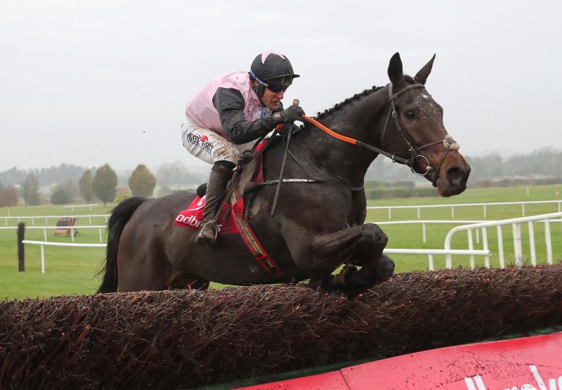 Chris's Dream (Mahler) Wins The Grade B Troytown Chase at Navan