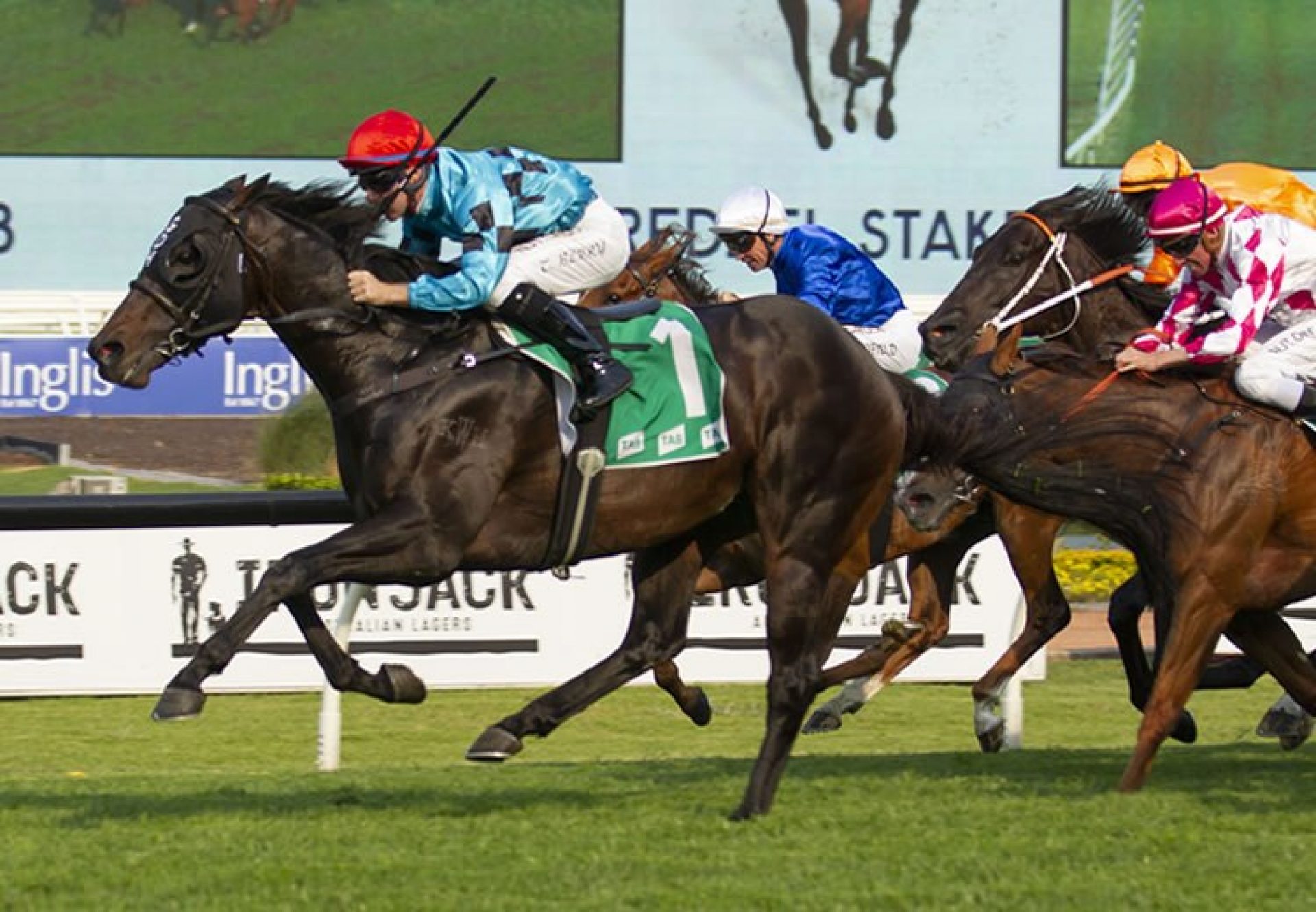 Pierata (Pierro) winning the Redzel Stakes at Rosehill